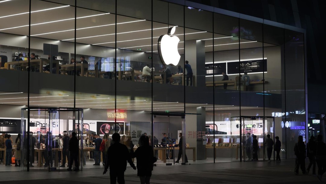 苹果市值一夜蒸发7600亿，iPhone 16销量唱衰